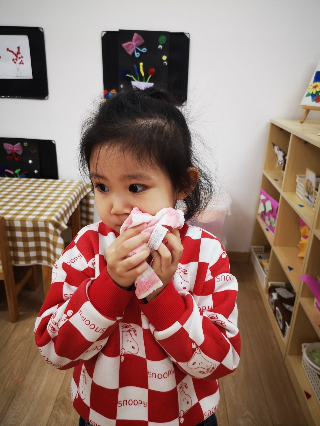 擦擦小嘴巴-苏州市姑苏区爱心实验幼儿园